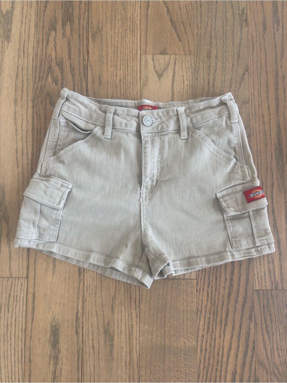 Dickies Women’s Light Tan Cargo Shorts - 26